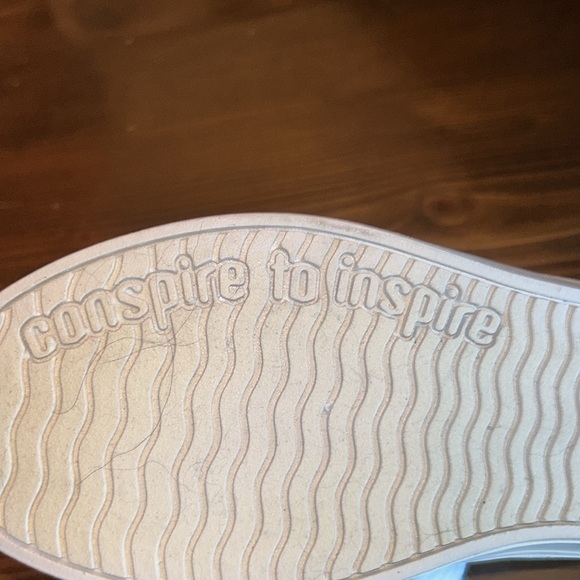 Civic Duty Sneakers - Picture 5 of 7